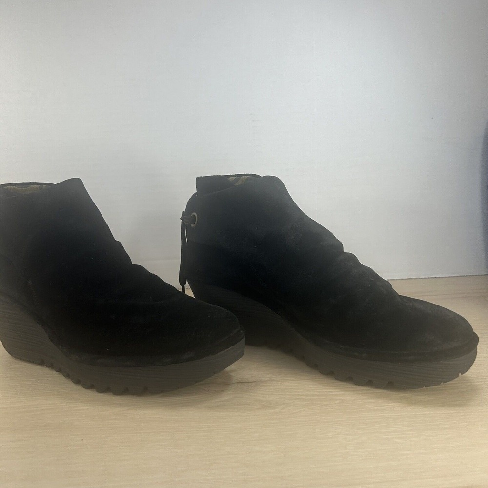 FLY London YEBI Black Suede Ruched Ankle Wedge Boots Tie-Back Womens 40 / 9-9.5 - Picture 3 of 12